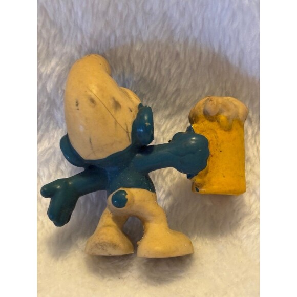 Antique 1975 Schleich Beer Mug Vinyl Smurf Figure - Picture 2 of 4